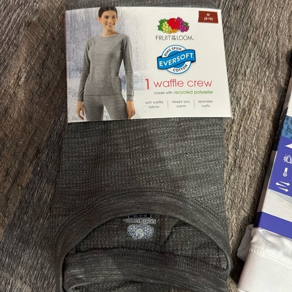 Women set - crew and pants - Picture 3 of 5